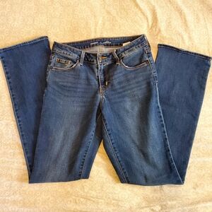 Old Navy size 4 Kicker boot cut mid-rise jeans